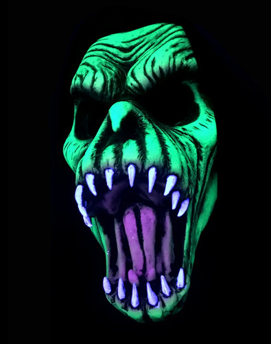 Hooded fanged beast - -, zagone